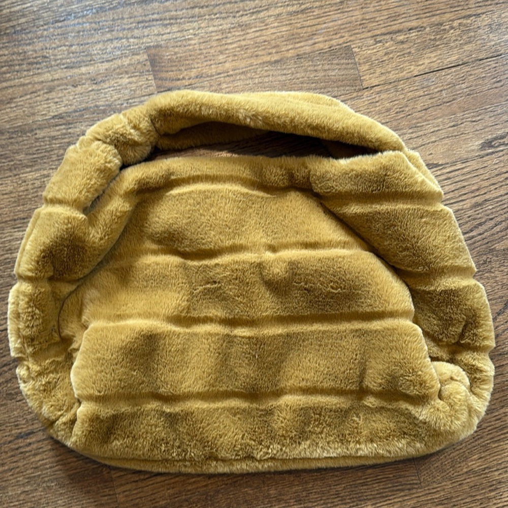 Husk Australian brand faux fur bag. NWOT